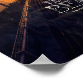 NEWT SCAMANDER™ in Destroyed Building Poster (Ecke)