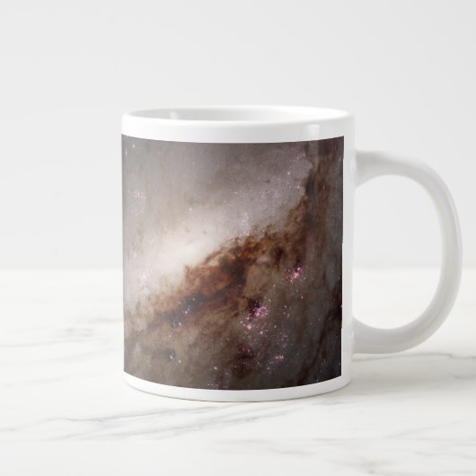 Ngc 4258 in der Intensivsternbildung. Jumbo-Tasse (Rechts)