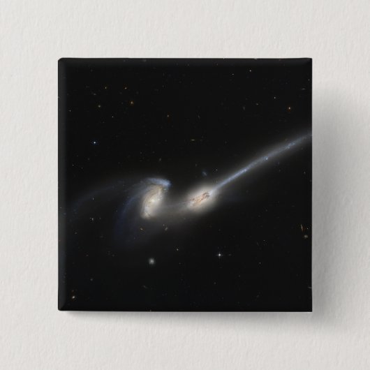 NGC 4676, auch bekannt als die Mäuseggalaxien Button (Vorderseite)