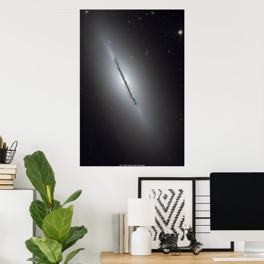 NGC 5866, Spindle Galaxy Poster (Heimbüro)