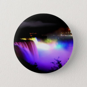 Niagara-Fall-unter-Flutlicht-an-Nacht Button