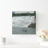 Niagara Falls auf kanadischer Seite Quadratische Wanduhr (Zuhause)