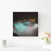 Niagara in der Nacht Quadratische Wanduhr (Zuhause)