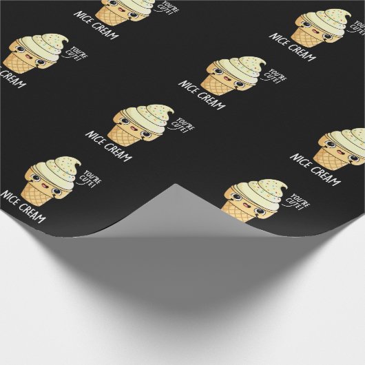 Nice Cream Funny Ice Cream Pub Dark BG Geschenkpapier (Ecke)