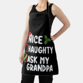 Nice Naughty Fragte meine Großvater Weihnachtsfami Schürze (InSitu)