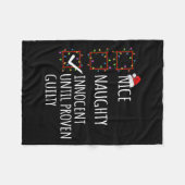 Nice Naughty Innocent bis Proven Guilty Christma Fleecedecke (Vorderseite (Horizontal))
