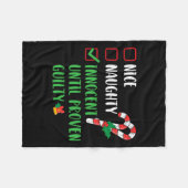 Nice Naughty Innocent bis Proven Guilty Christma Fleecedecke (Vorderseite (Horizontal))