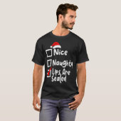 Nice Naughty Lips Funny Christmas List Family Matc T-Shirt (Vorne ganz)