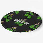 Nice Text Name mit schönem grünem Blatt Pappteller (Schrägansicht)