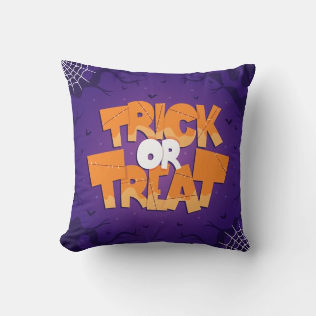 Nice Trick oder Treat Typografie Kissen (Vorderseite)