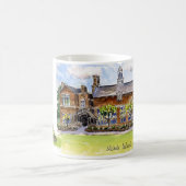 nichols Albright Hall mit Himmel, Kaffeetasse (Mittel)