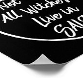 Nicht alle Hexen leben in SALEM Niedlich Halloween Poster (Ecke)