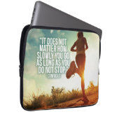 NICHT AUFHÖREN. Marathon Workout Motivierend Laptopschutzhülle (Vorne Rechts)