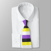 Nicht binäre Flagge Krawatte (Gebunden)