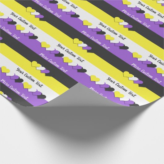 Nicht binäre Pride-Flag mit Textumhüllungspapier Geschenkpapier (Ecke)