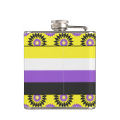 Nicht binäre Stolperflagge mit gelbem Blume Flachmann (Rückseite)