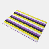 Nicht binärer Stolz Fußmatte (Schrägansicht)