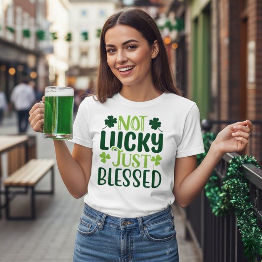 Nicht glücklich, nur gesegnet Irish St Patrick's D T-Shirt