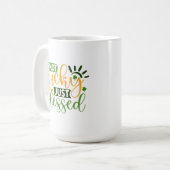 Nicht glücklich, nur gesegnet niedlichen St. Patri Kaffeetasse (Vorderseite Links)
