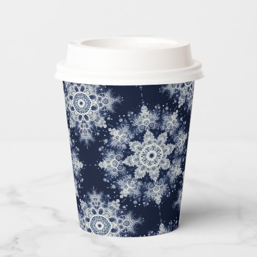 Nicht Ihre normalen Schneeflocken III Pappbecher (Rückseite)