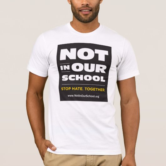 Nicht in unserem Schulgrundlegenden T - Shirt (Vorderseite)