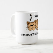 NICHT JETZT, ICH SCHLAFE. KAFFEETASSE (Vorderseite Links)