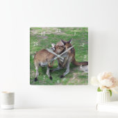 Nicht jetzt Skippy Quadratische Wanduhr (Zuhause)