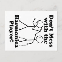 Nicht mit dem Harmonica-Spieler durcheinander brin