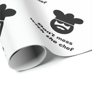 Nicht mit dem lustigen Cartoon-Koch des Koch verwe Geschenkpapier