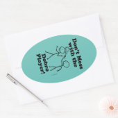 Nicht mit dem Oval-Aufkleber des Dobro-Spielers du Ovaler Aufkleber (Umschlag)