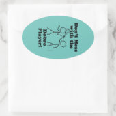 Nicht mit dem Oval-Aufkleber des Dobro-Spielers du Ovaler Aufkleber (Tasche)