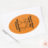 Nicht mit dem Oval-Aufkleber des Harmonica Players Ovaler Aufkleber (Umschlag)