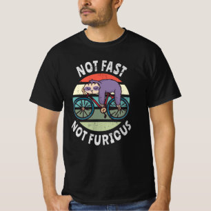 Nicht schnell, nicht wütend faules Faultier, das a T-Shirt