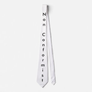 Nicht übereinstimmende Krawatte