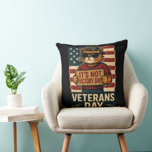 Nicht Victory Day – Veteranen-Tag-Design mit mutig Kissen