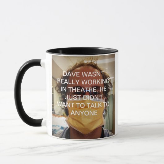 NICHT WIRKLICH, ARBEITEND IM THEATER TASSE (Links)