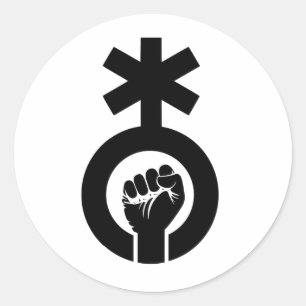 Nichtbinäres Symbol und Faust Runder Aufkleber