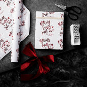 Nichts Extravagant nur Liebe | Dark Crimson Red We Geschenkpapier