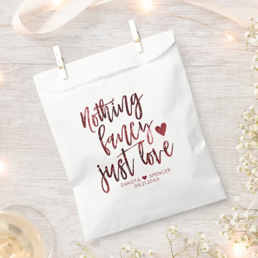 Nichts Extravagant nur Liebe | Dark Crimson Red We Geschenktütchen (Ausgeschnitten)