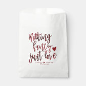 Nichts Extravagant nur Liebe | Dark Crimson Red We Geschenktütchen (Vorderseite)
