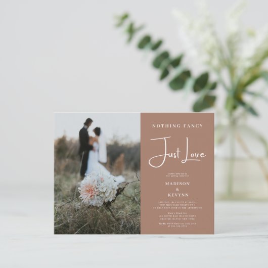 Nichts Extravagant nur Liebe Mocha Mousse Einladun Postkarte (Stehend Vorderseite)