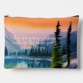 Nichts fehlt an Zen Zitat Friedliche Seenlandschaf Zubehörtasche (Vorderseite)