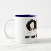 Nichts HinternCorgis Zweifarbige Tasse (Links)