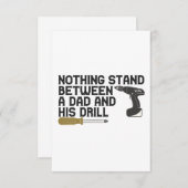 Nichts steht zwischen einem Papa und seiner Drill  Dankeskarte (Vorne/Hinten)