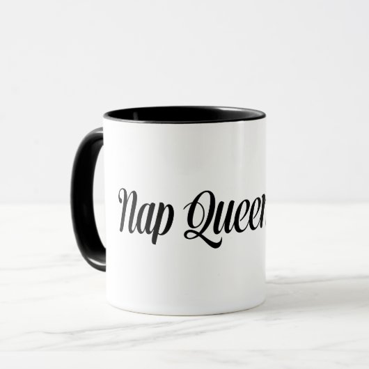 Nickerchen Queen Typografie Tasse (Vorderseite Links)