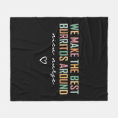 NICU Nurse Shirt Wir machen das Beste Fleecedecke (Vorderseite (Horizontal))