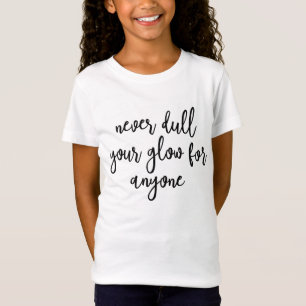 {{Nie das Glühen für irgendein Shirt} verdunkeln T-Shirt