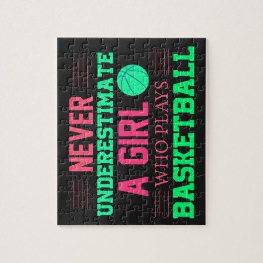 Nie ein Mädchen unterschätzen, das Basketball spie Puzzle (Vertikal)