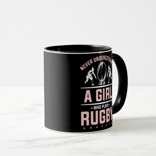 Nie ein Mädchen unterschätzen, das Rugby spielt  Tasse (VorderseiteRechts)