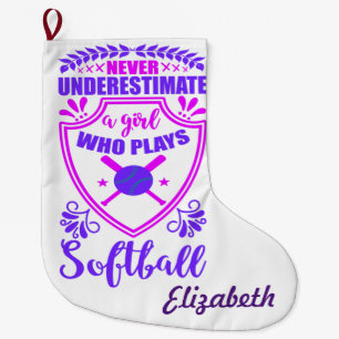 Nie ein Mädchen unterschätzen, das Softball spielt Großer Weihnachtsstrumpf